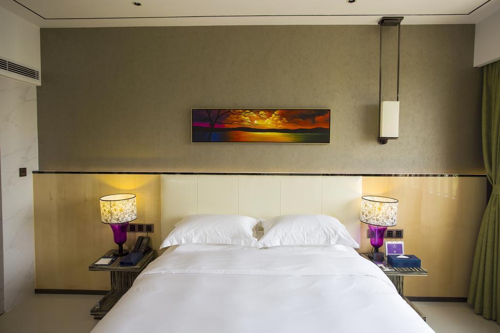 Lori Star Hotel Qionghai Room photo