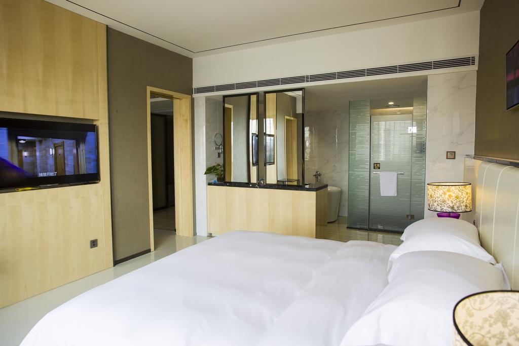 Lori Star Hotel Qionghai Room photo