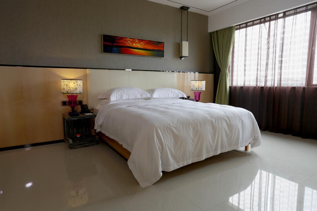 Lori Star Hotel Qionghai Room photo